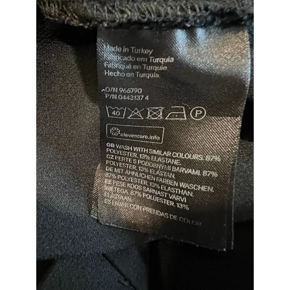 H & M Dress - Picture 5 of 5